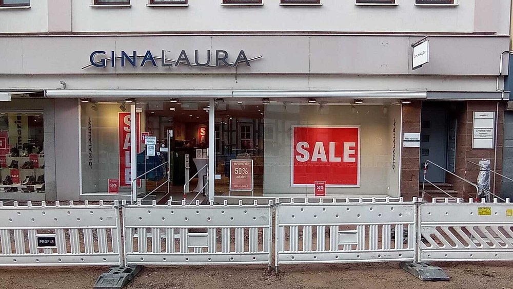 Modegeschäft macht dicht Gina Laura zieht sich aus Höxter zurück nw.de Modegeschäft macht dicht Gina Laura zieht sich aus Höxter zurück nw.de