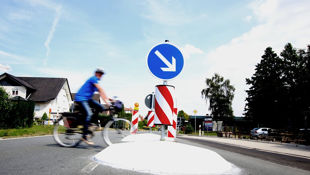 Radfahrer müssen auf der Spenger Straße die Fahrbahn nutzen nw.de