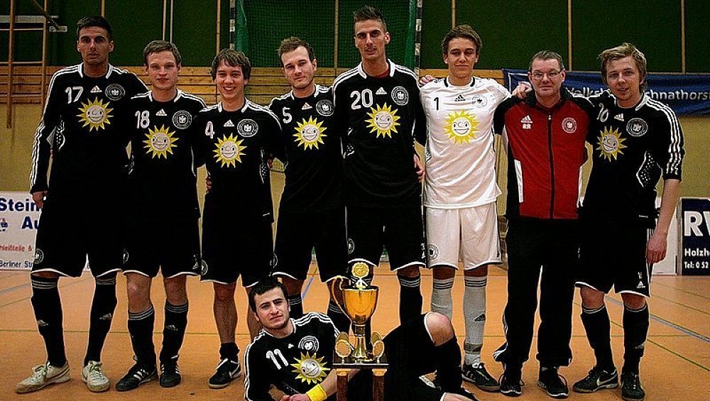 Pr. Espelkamp siegt souverän nw.de