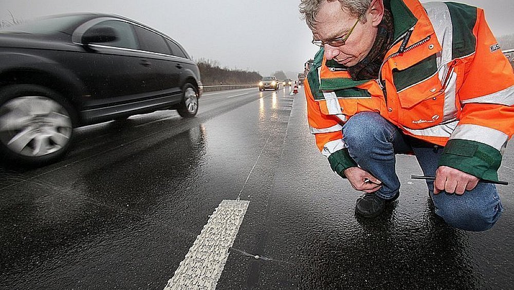 Halten Sie die Taumittelsprühanlage für ein wichtiges Instrument gegen Glätte? nw.de Halten Sie die Taumittelsprühanlage für ein wichtiges Instrument gegen Glätte? nw.de