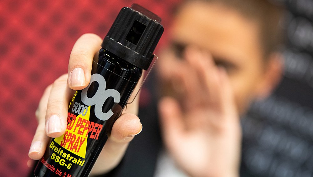 Pfefferspray-Alarm an Gesamtschule: Notarzt versorgt Mitschüler | nw.de