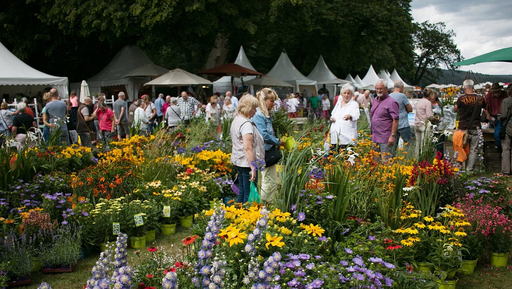 Gartenfest Corvey wird zum Schlaraffenland nw.de