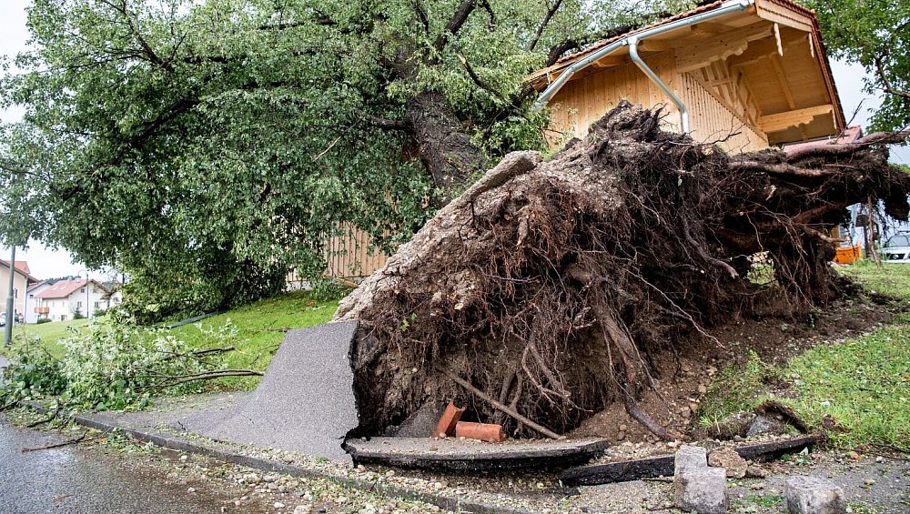 Schäden nach Unwetter in Bayern | nw.de
