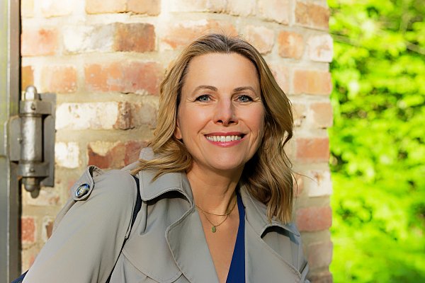 Andrea Grießmann wird den Auftakt im September machen. - © Michael Koebl