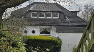 Zwei besondere Villen im Kreis Gütersloh stehen aktuell zum Verkauf